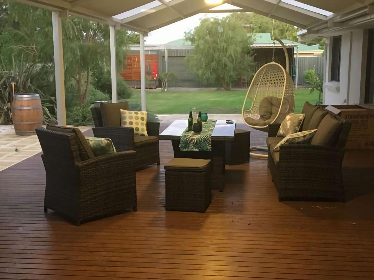 Gale Street Retreat *